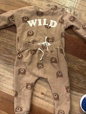 "Wild" Bear Print Toddler Sweat Set - Tan